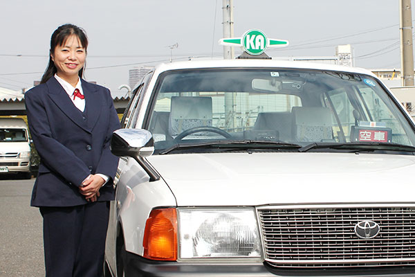 タクシードライバー｜月給制で安心の日勤専門正社員（女性専用求人） 久留米タクシー